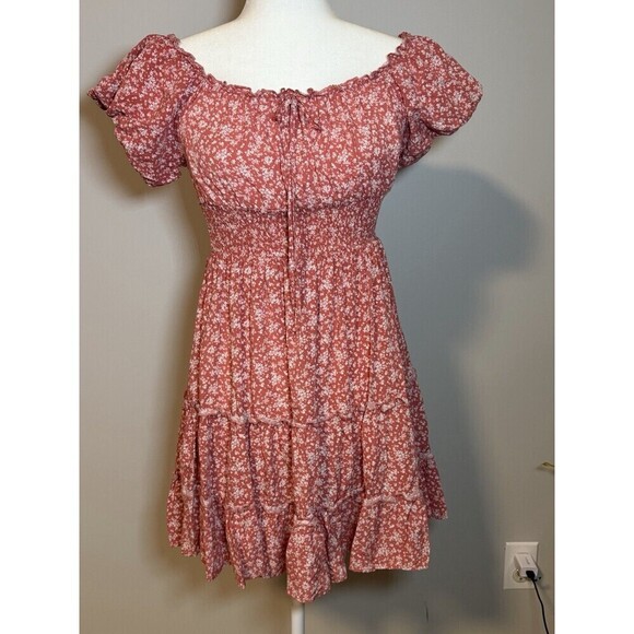 Dresses & Skirts - Floral Skater Dress Short Puff Sleeves Smocked Bodice Tiered Ruffle Skirt Small